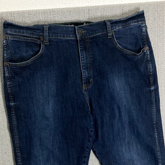 Wrangler Retro Slim Straight Jeans Mens 38X34 Blue Dark Wash Cowboy Western - Picture 4 of 13